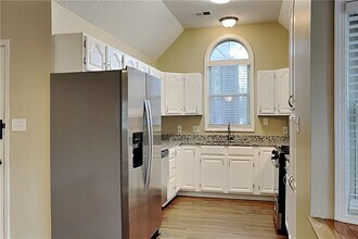 3553 Hogan Dr NW in Kennesaw, GA - Building Photo - Building Photo