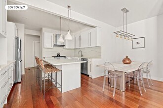 4 Water St in Brooklyn, NY - Building Photo - Building Photo