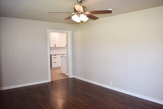 541 S Allen St in Boyd, TX - Building Photo - Building Photo