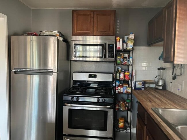 516 Olivewood Terrace in San Diego, CA - Building Photo - Building Photo