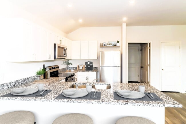 112 Rustic Trce in Snook, TX - Foto de edificio - Building Photo