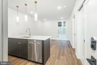 1102 Germantown Ave, Unit 205 in Philadelphia, PA - Building Photo - Building Photo