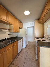 6141 SW 47th St in Miami, FL - Building Photo - Building Photo