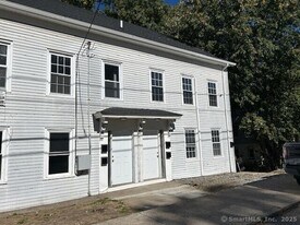 92 Boswell Ave in Norwich, CT - Building Photo