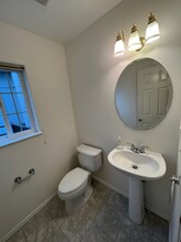 20407 Philadelphia Way in Anchorage, AK - Building Photo - Building Photo