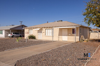 11388 N 113th Dr in Youngtown, AZ - Foto de edificio - Building Photo