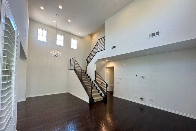 136 Borrego in Irvine, CA - Building Photo - Building Photo