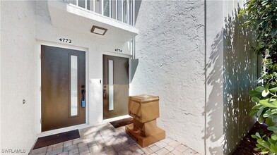 4772 West Blvd in Naples, FL - Building Photo - Building Photo