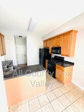 1158 Pennsbury Ln in Aurora, IL - Building Photo - Building Photo