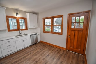 3151 S Quincy Ave in Milwaukee, WI - Building Photo - Building Photo