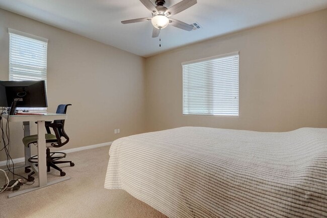 10931 Sardinia Sands Dr in Las Vegas, NV - Building Photo - Building Photo