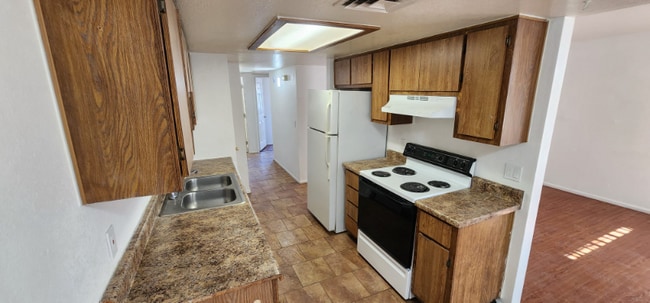 578 W 18th Ave in Apache Junction, AZ - Building Photo - Building Photo