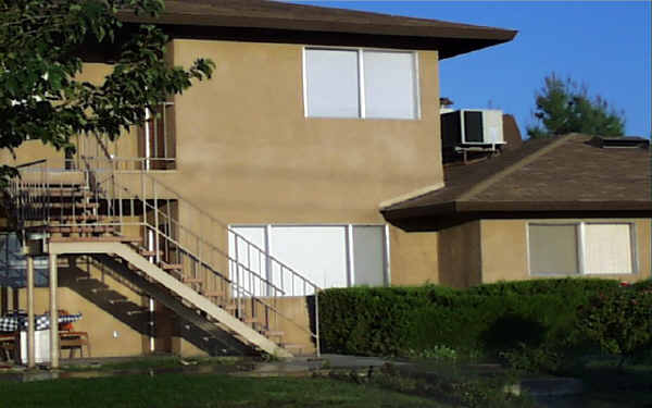 Buena Vista Apartments in Barstow, CA - Building Photo