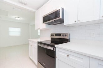 118 W Sligh Ave in Tampa, FL - Building Photo - Building Photo