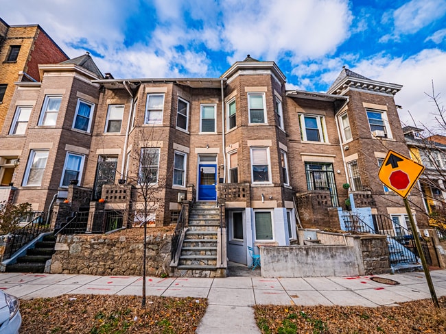 3542 10th St NW in Washington, DC - Building Photo - Building Photo
