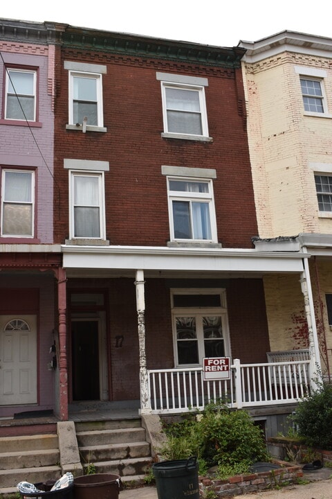 17 Welsford St in Pittsburgh, PA - Foto de edificio