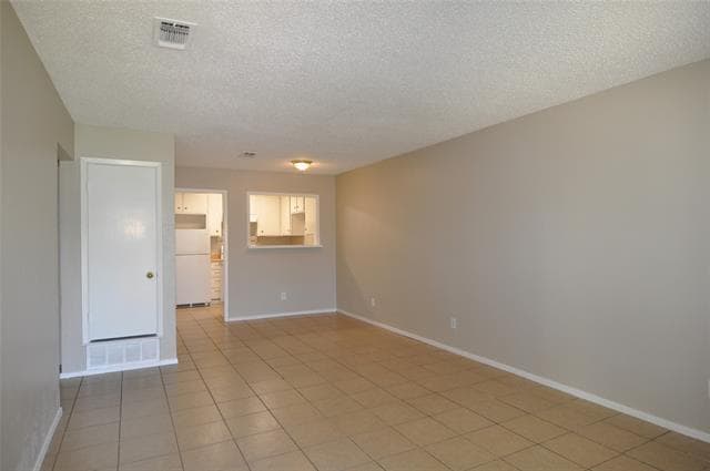 2032 Oakwood Ct in Arlington, TX - Building Photo - Building Photo