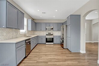 9676 Grouse Grove Ave in Las Vegas, NV - Building Photo - Building Photo