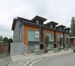 2218-2224 Caledonia Ave in North Vancouver District, BC - Building Photo - Building Photo