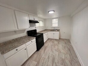 1215 W 22nd St in Little Rock, AR - Building Photo - Building Photo