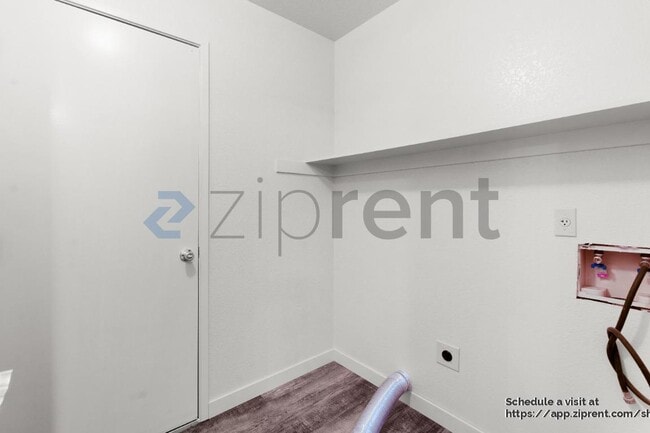 4540 Armadale Way in Sacramento, CA - Building Photo - Building Photo