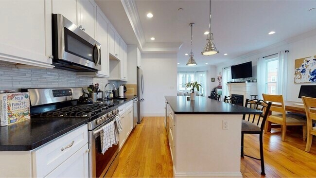 15 Preble St, Unit 2 in Boston, MA - Building Photo - Building Photo