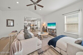 118 Butler Cv in Panama City Beach, FL - Building Photo - Building Photo