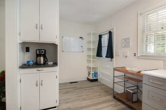 426 Riverland Dr in Charleston, SC - Building Photo - Building Photo