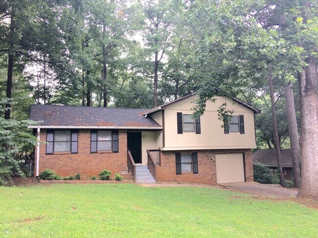 846 Raintree Way SE in Conyers, GA - Foto de edificio - Building Photo