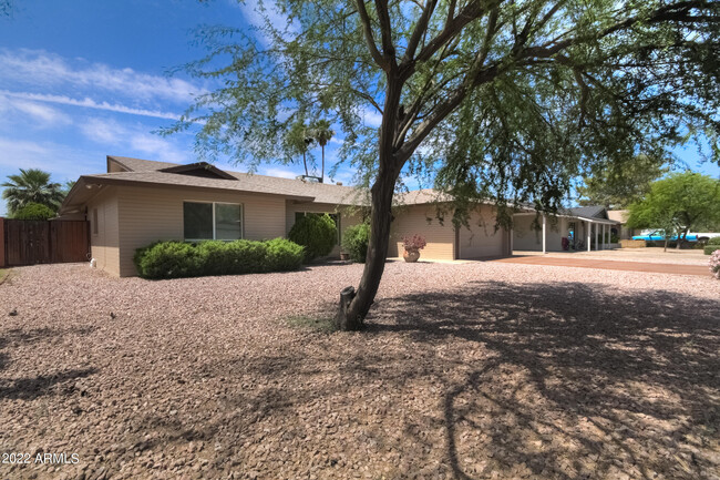 1737 E Pebble Beach Dr in Tempe, AZ - Building Photo - Building Photo