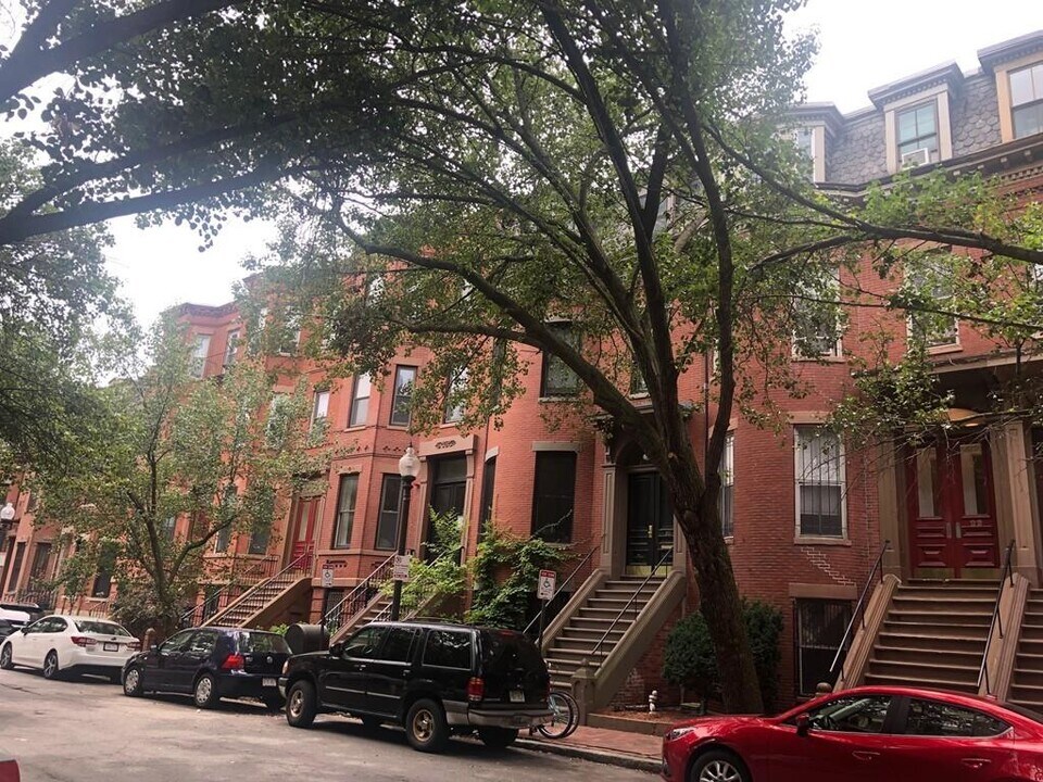 22 Yarmouth St-Unit -3 in Boston, MA - Building Photo