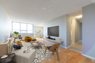 Queensview Apartments in Toronto, ON - Building Photo