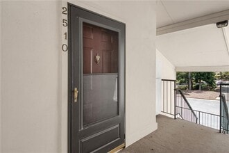 2510 Huntingdon Chase in Atlanta, GA - Building Photo - Building Photo
