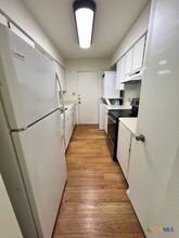 305 Craddock Ave in San Marcos, TX - Building Photo - Building Photo