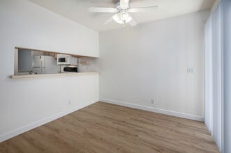 Le Tournesol in Davis, CA - Building Photo - Interior Photo