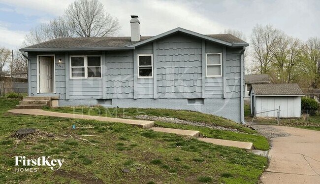 property at 19304 E 7th Terrace Ct N