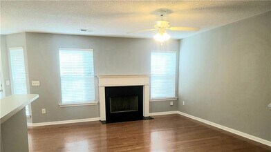 599 Fox Creek Crossing in Woodstock, GA - Building Photo - Building Photo