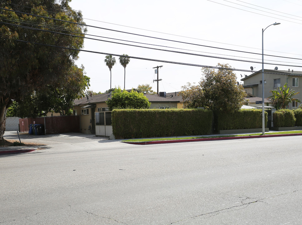 4706-4712 Centinela Ave in Mar Vista, CA - Building Photo