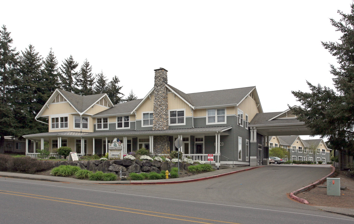 Madrona Manor in Port Orchard, WA - Foto de edificio