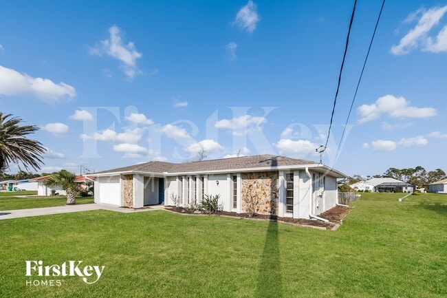 2144 Pellam Blvd in Port Charlotte, FL - Building Photo - Building Photo