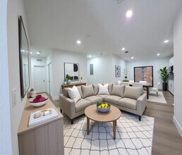 1313 NW 6th Ave in Florida City, FL - Building Photo - Building Photo