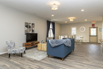 Fieldstone Place Apartments in Lincoln, NE - Building Photo - Interior Photo