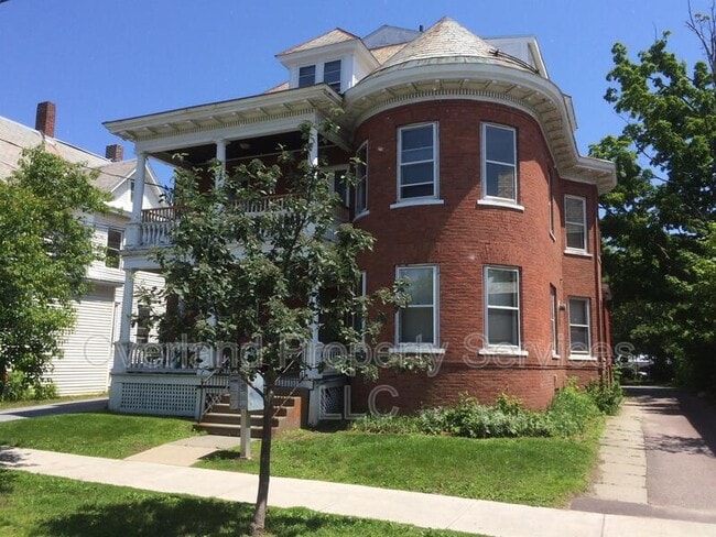 property at 90 N Winooski Ave