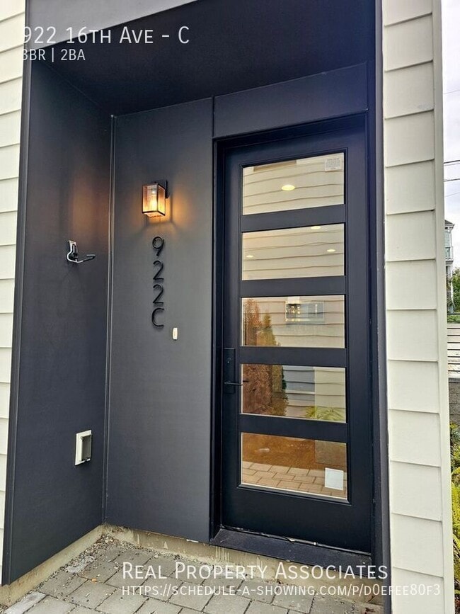 922 16th Ave in Seattle, WA - Building Photo - Building Photo