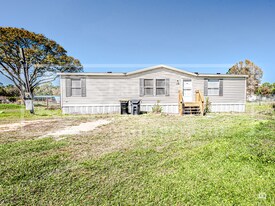 5115 Rock Dove Loop in Lakeland, FL - Building Photo