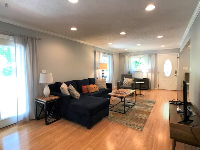 31 Arco Rd in Asheville, NC - Building Photo - Building Photo