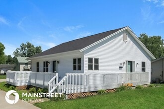 210 Frank St in Mason, OH - Building Photo - Building Photo