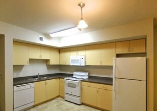 Northwest Gardens IV in Fort Lauderdale, FL - Building Photo - Building Photo