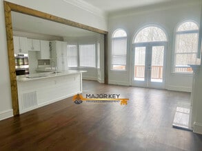 7025 Bavarian Wood Pl in Buford, GA - Foto de edificio - Building Photo