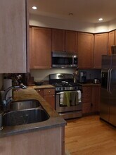 421 W Armitage Ave in Chicago, IL - Building Photo - Building Photo